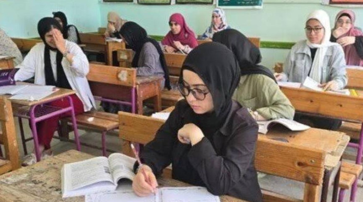 امتحانات ملاحق
